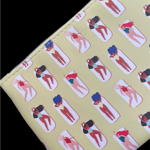 7.5" x 5" Ipsy cosmetic bag with zipper * inclusive - Picture 5 of 7